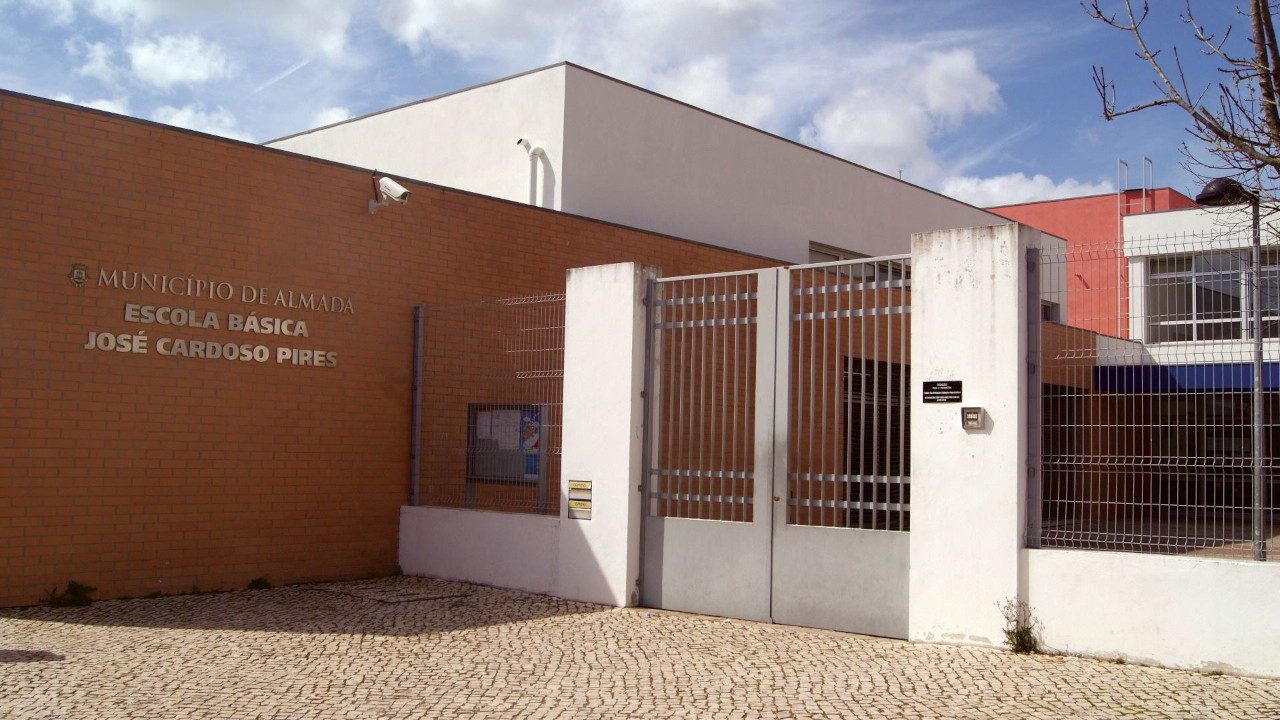 Escola Básica José Cardoso Pires